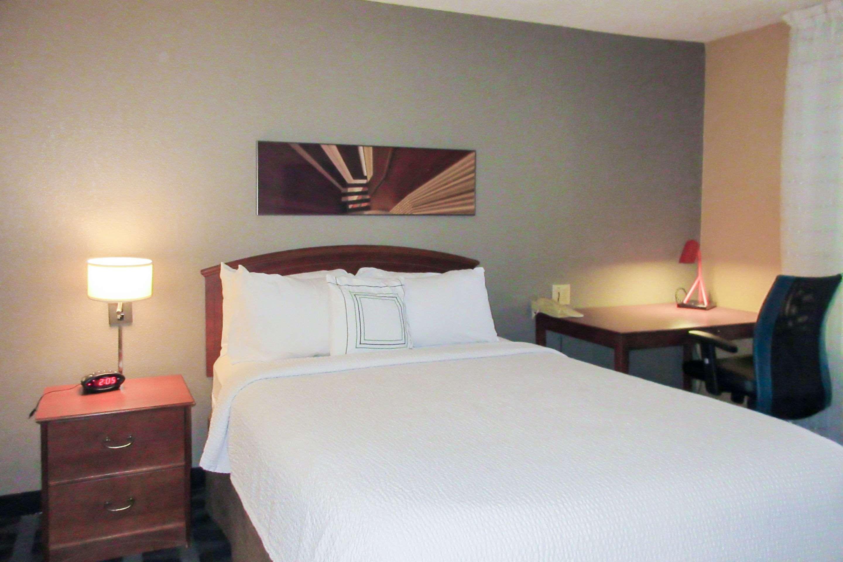 Suburban Extended Stay Hotel Greenville Haywood Mall Dış mekan fotoğraf